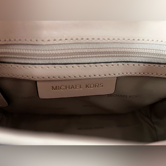 Michael kors cross body for sale! - Picture 12 of 12